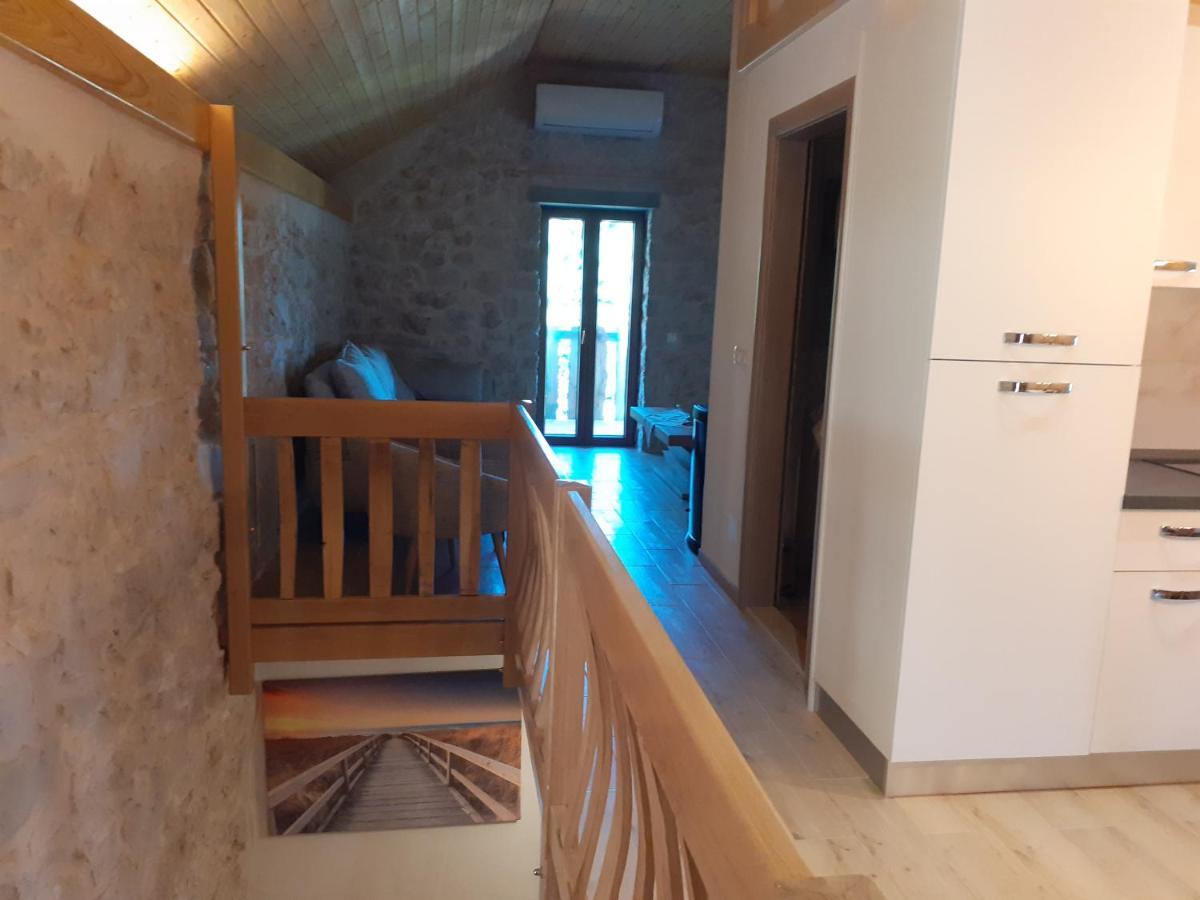 Patakun Holiday Home For 5, With Heated Pool Lecevica Dış mekan fotoğraf
