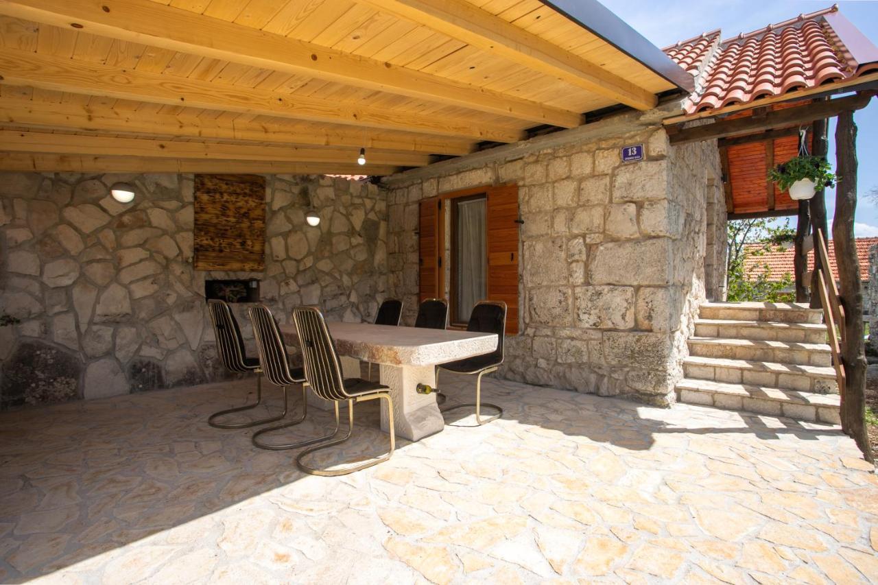 Patakun Holiday Home For 5, With Heated Pool Lecevica Dış mekan fotoğraf