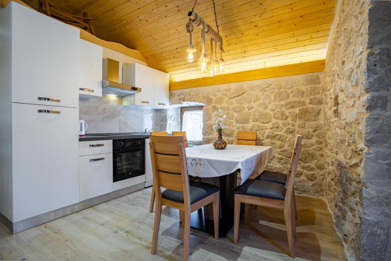 Patakun Holiday Home For 5, With Heated Pool Lecevica Dış mekan fotoğraf